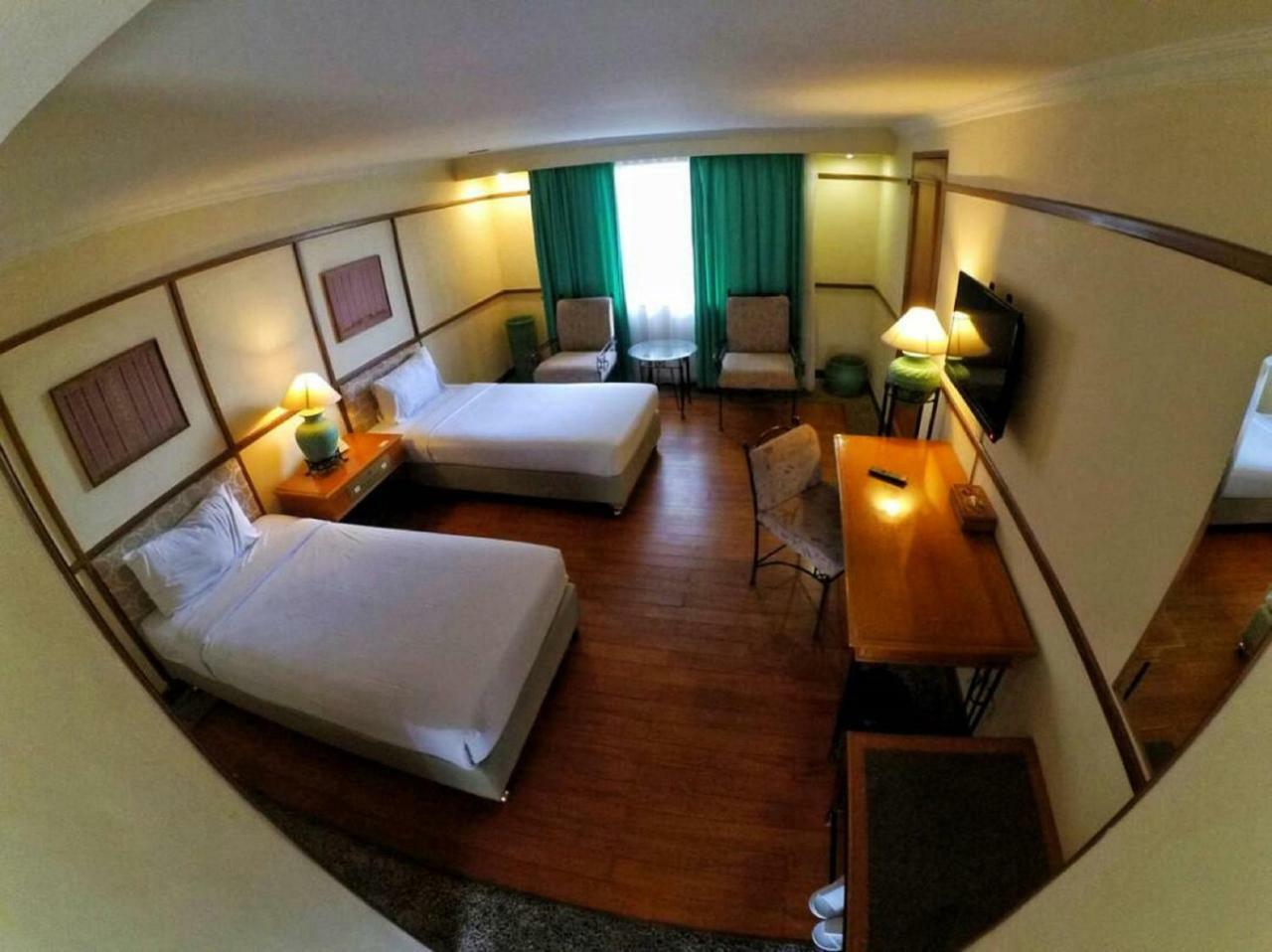 Parkside Nuansa Maninjau Resort Buitenkant foto