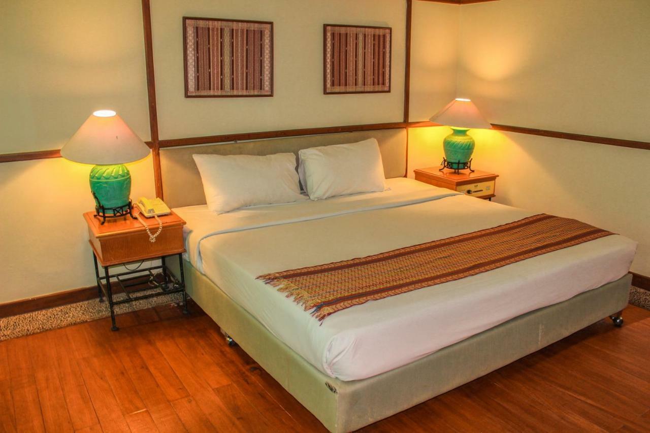 Parkside Nuansa Maninjau Resort Buitenkant foto